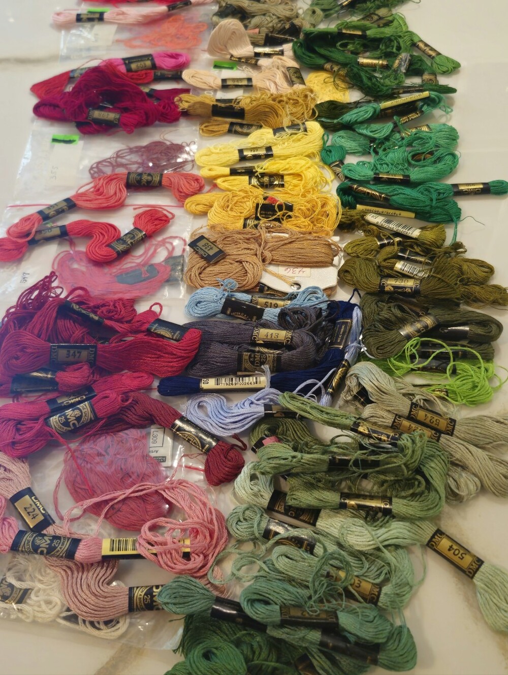 DMC Embroidery Floss Lot 51+ Skeins Plus Partials Assorted Colors Vintage - Picture 2 of 3
